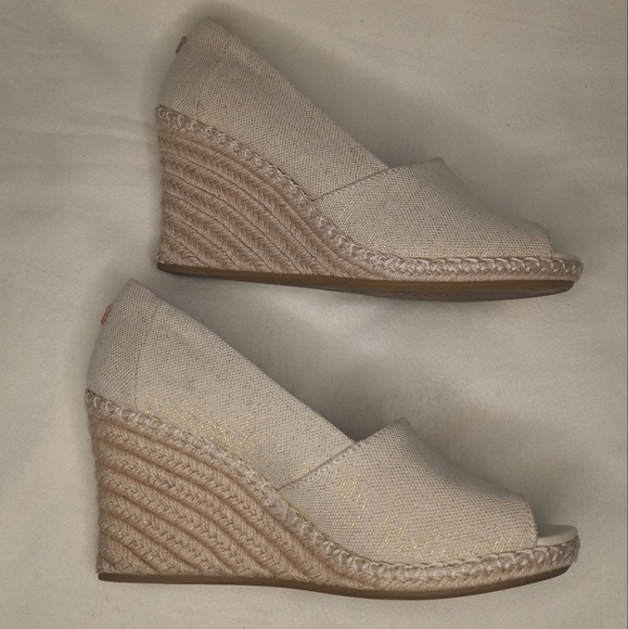 Toms Cream and Gold Metallic Linen Espadrille Wedges - Picture 4 of 7